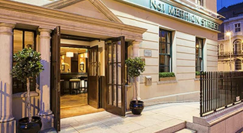 Отель The Mont Дублин Экстерьер фото